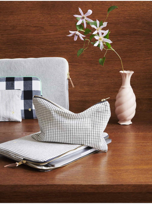 POCHETTE PLATE ‘GUSTAVE CAVIAR’ M