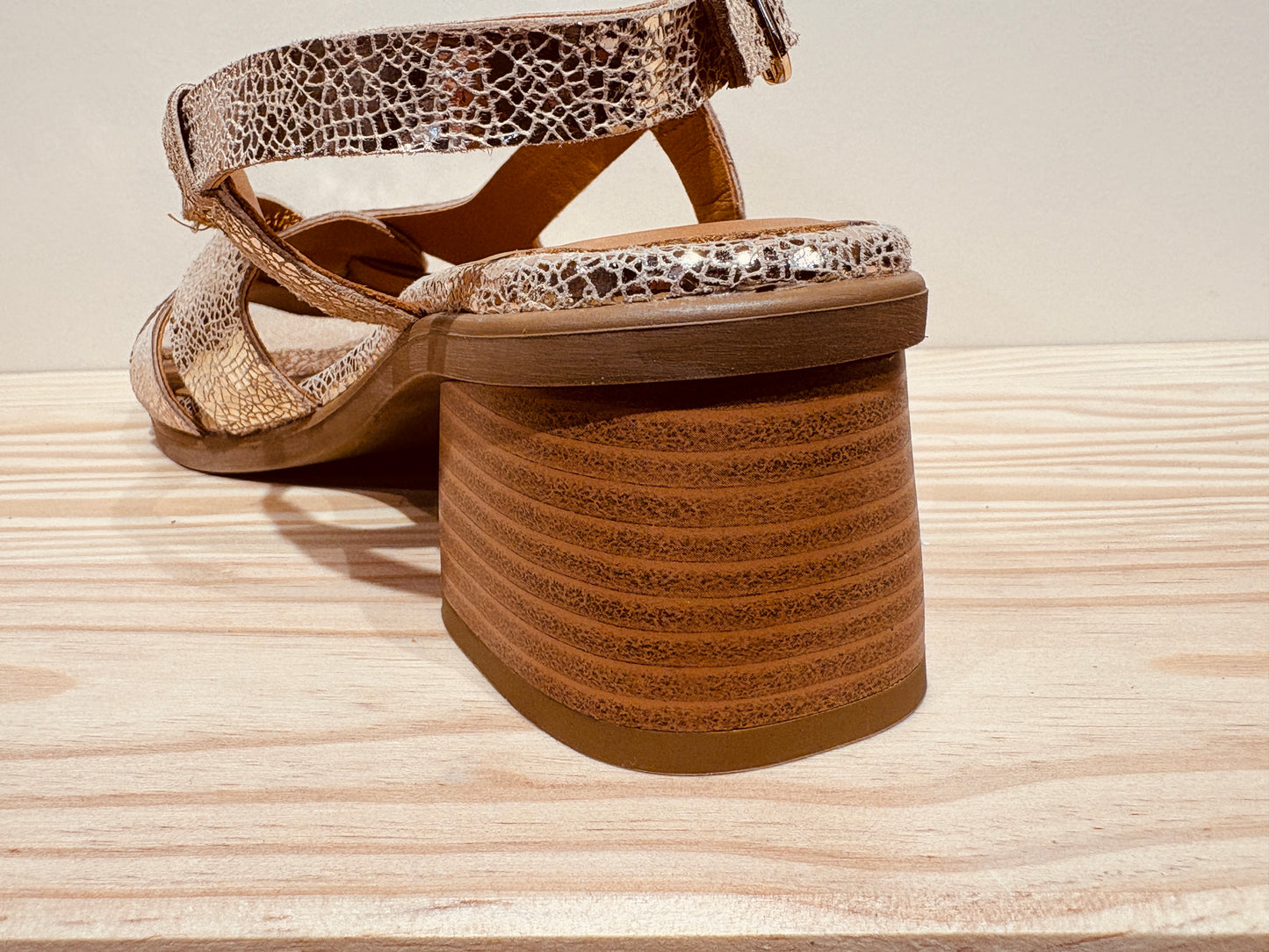 Sandales Opale Cuir Craquelé doré Aliwell