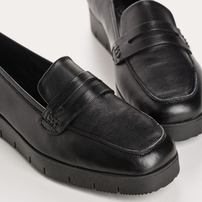 REQINS NOMANI CUIR NOIR MOCASSINS