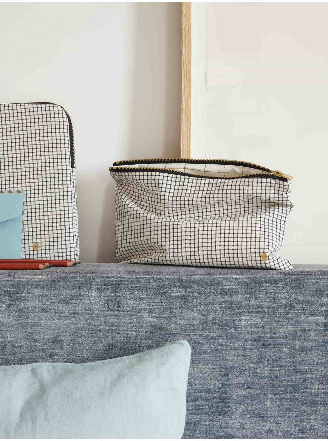 POCHETTE PLATE ‘GUSTAVE CAVIAR’ M