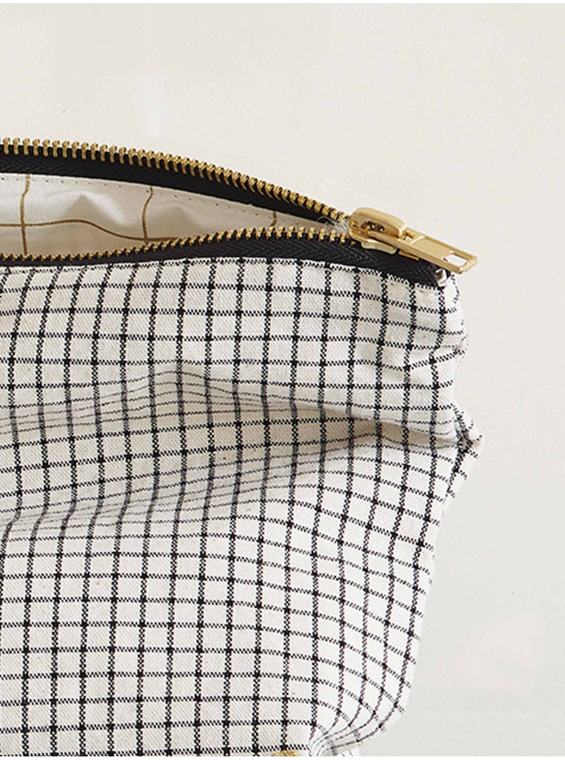 POCHETTE PLATE ‘GUSTAVE CAVIAR’ M